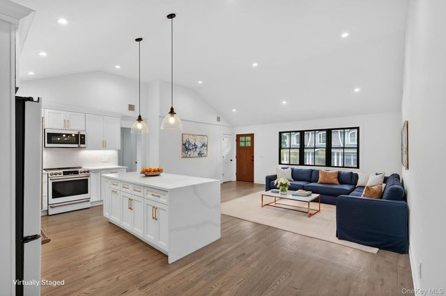 85 Kenneth Avenue, Huntington, NY 11743