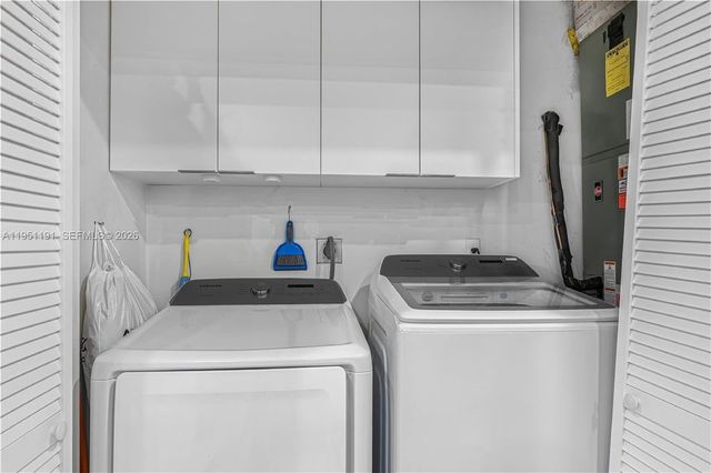 7117 W 30th Ln, Hialeah, FL 33018