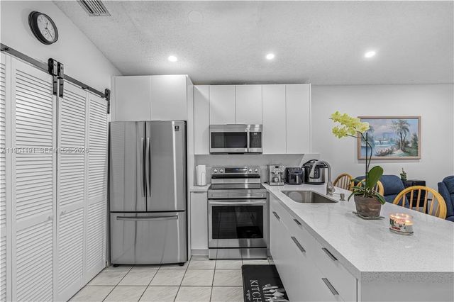 7117 W 30th Ln, Hialeah, FL 33018