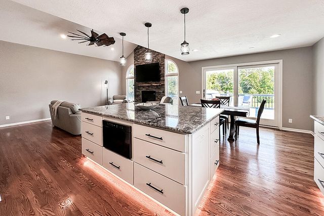 11749 DUMFRIES Avenue, Council Bluffs, IA 51503