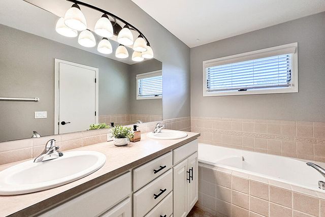 11749 DUMFRIES Avenue, Council Bluffs, IA 51503