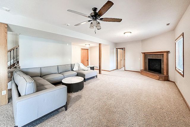 11749 DUMFRIES Avenue, Council Bluffs, IA 51503