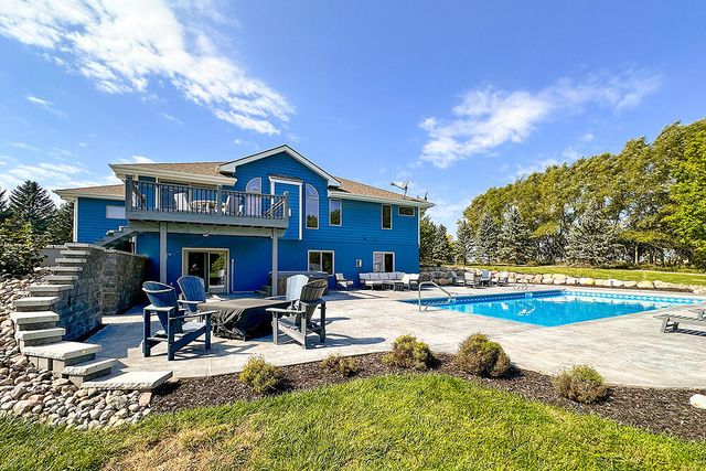 11749 DUMFRIES Avenue, Council Bluffs, IA 51503