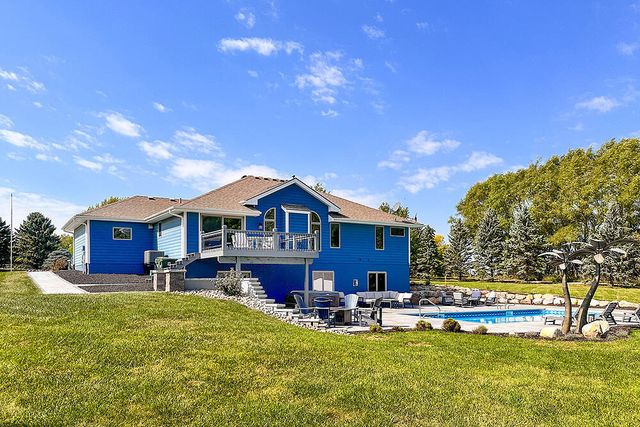 11749 DUMFRIES Avenue, Council Bluffs, IA 51503