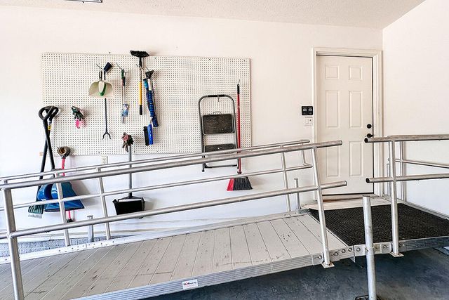 11749 DUMFRIES Avenue, Council Bluffs, IA 51503