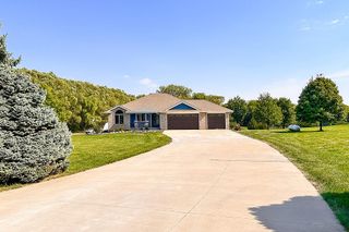 11749 DUMFRIES Avenue, Council Bluffs, IA 51503