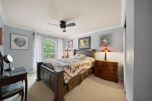 16303 Avenplace Road, Tomball, TX 77377