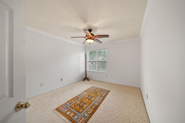 16303 Avenplace Road, Tomball, TX 77377