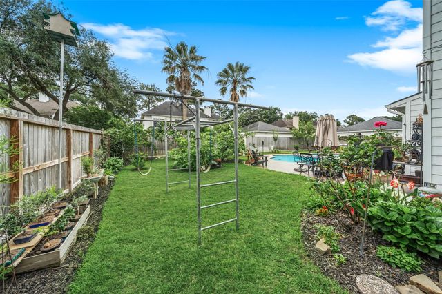 16303 Avenplace Road, Tomball, TX 77377