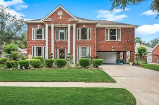 16303 Avenplace Road, Tomball, TX 77377