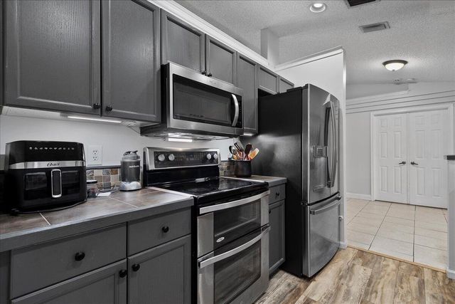 14537 N 77th Place N, Loxahatchee, FL 33470