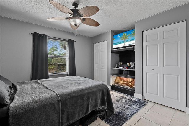 14537 N 77th Place N, Loxahatchee, FL 33470