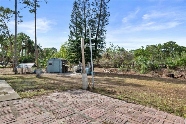 14537 N 77th Place N, Loxahatchee, FL 33470