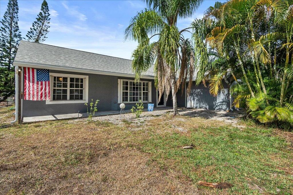 14537 N 77th Place N, Loxahatchee, FL 33470
