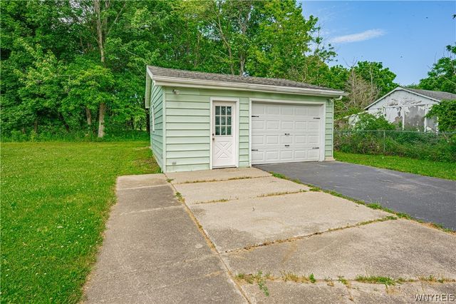 5812 Joanne Drive, Cambria, NY 14132