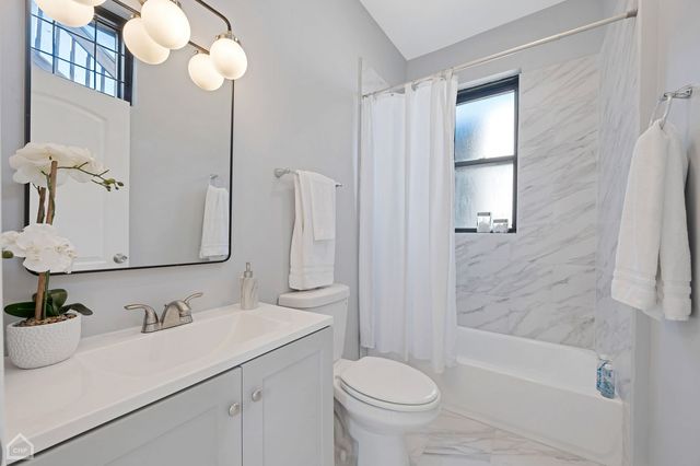 4351 S King Drive 2, Chicago, IL 60653