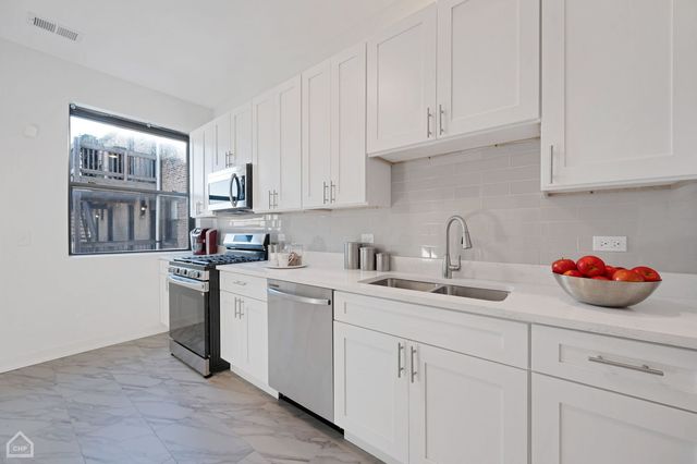 4351 S King Drive 2, Chicago, IL 60653