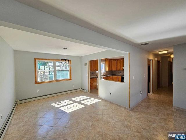 27 Whitaker Avenue 1, Woodland Park, NJ 07424