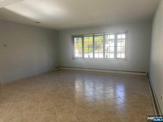 27 Whitaker Avenue 1, Woodland Park, NJ 07424