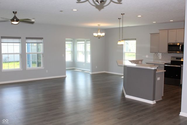 1857 Doncaster Drive, Avon, IN 46123