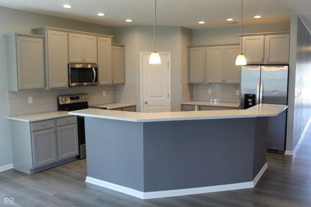 1857 Doncaster Drive, Avon, IN 46123