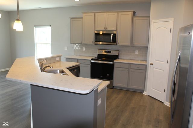 1857 Doncaster Drive, Avon, IN 46123