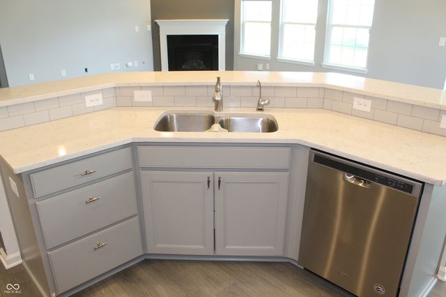 1857 Doncaster Drive, Avon, IN 46123