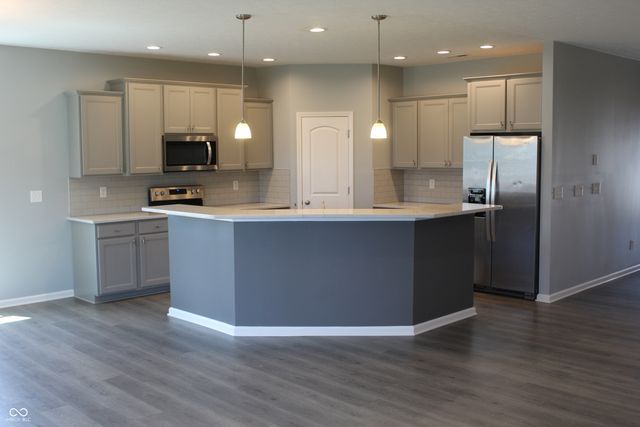 1857 Doncaster Drive, Avon, IN 46123