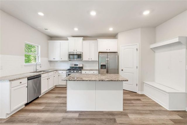 281 Janney Circle, Mcdonough, GA 30253