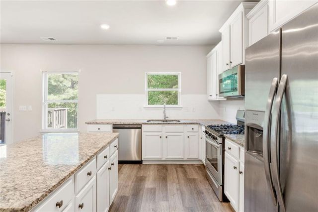 281 Janney Circle, Mcdonough, GA 30253