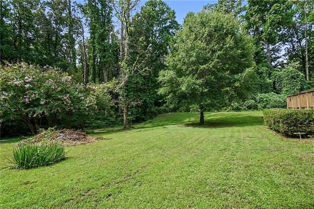 650 Bart Manous Road, Canton, GA 30115