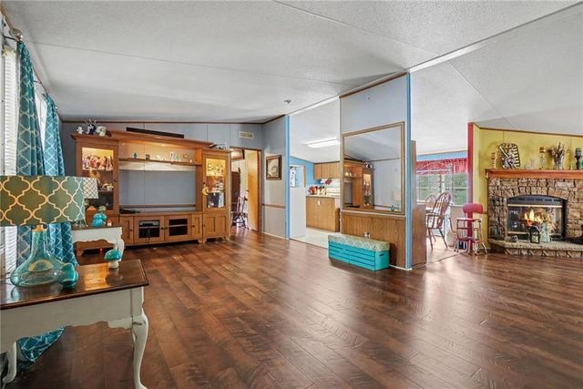 650 Bart Manous Road, Canton, GA 30115