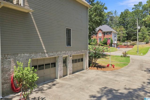1913 VALEWOOD CIRCLE, Hoover, AL 35244