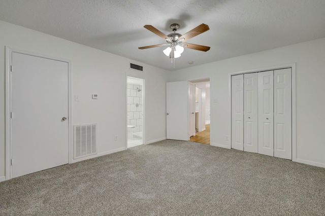 3400 Timmons Lane 58, Houston, TX 77027