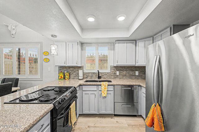 542 S HIGLEY Road 66, Mesa, AZ 85206