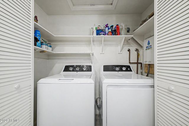 542 S HIGLEY Road 66, Mesa, AZ 85206