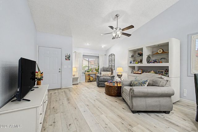 542 S HIGLEY Road 66, Mesa, AZ 85206