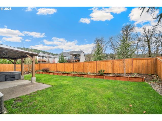 9448 N ALDER St, Camas, WA 98607