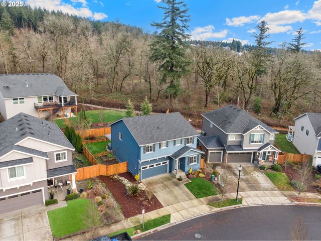 9448 N ALDER St, Camas, WA 98607