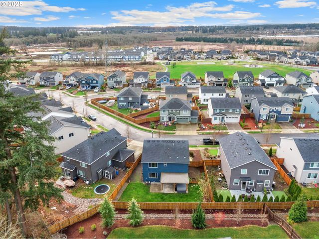 9448 N ALDER St, Camas, WA 98607