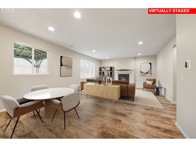 9448 N ALDER St, Camas, WA 98607