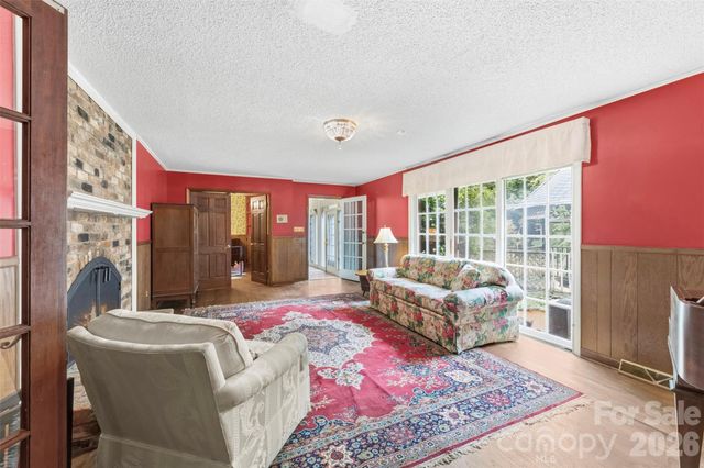 3110 Robinwood Road, Gastonia, NC 28054