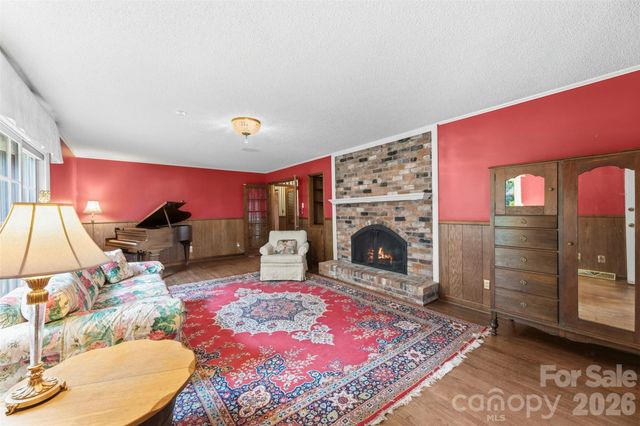 3110 Robinwood Road, Gastonia, NC 28054