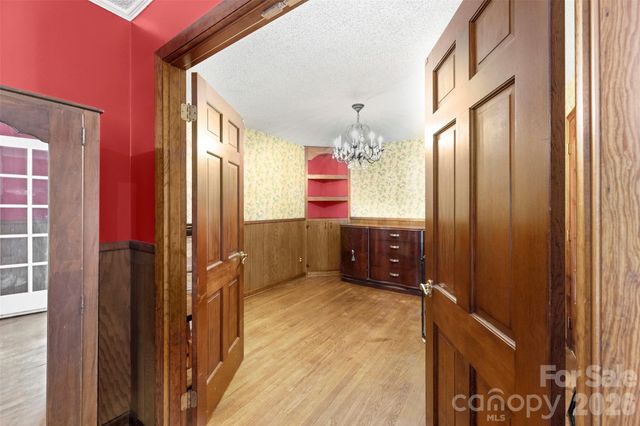 3110 Robinwood Road, Gastonia, NC 28054