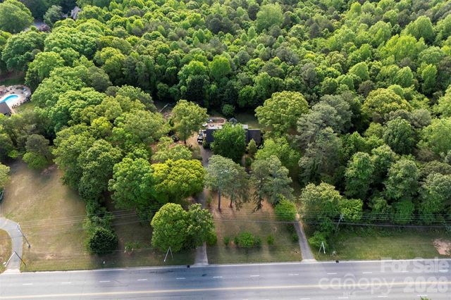 3110 Robinwood Road, Gastonia, NC 28054