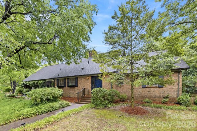3110 Robinwood Road, Gastonia, NC 28054
