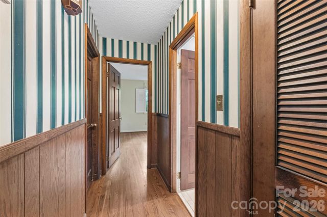 3110 Robinwood Road, Gastonia, NC 28054