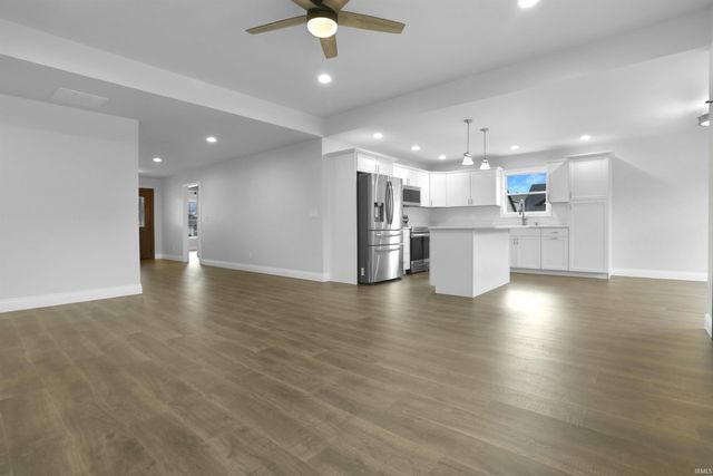 3611 Sand Drive, Newburgh, IN 47630