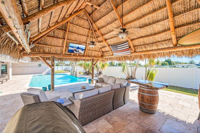 10700 SW 139th Rd, Miami, FL 33176