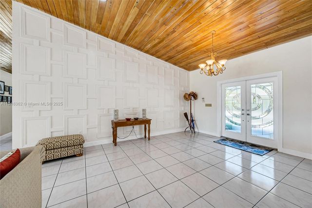 10700 SW 139th Rd, Miami, FL 33176